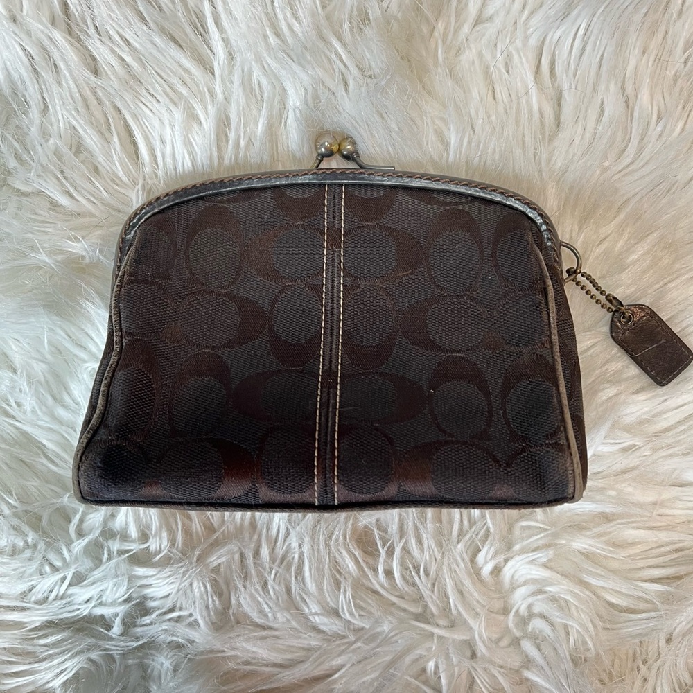 Vintage Coach Legacy Stripe Framed Beauty Pouch Chocolate Brown Kiss‑Lock 🤎🌈 - Picture 9 of 14
